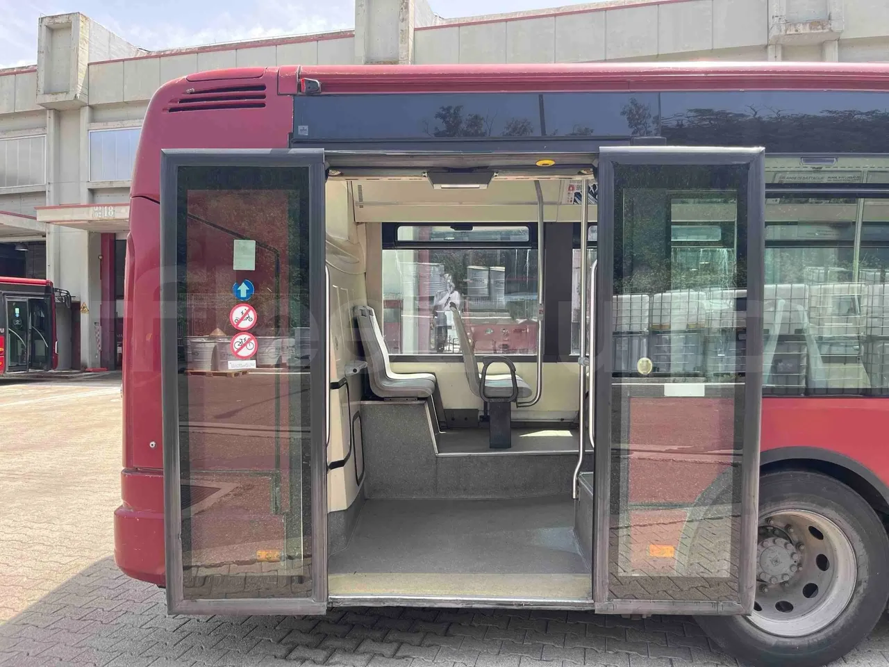 Iveco Citelis - Third Door Open