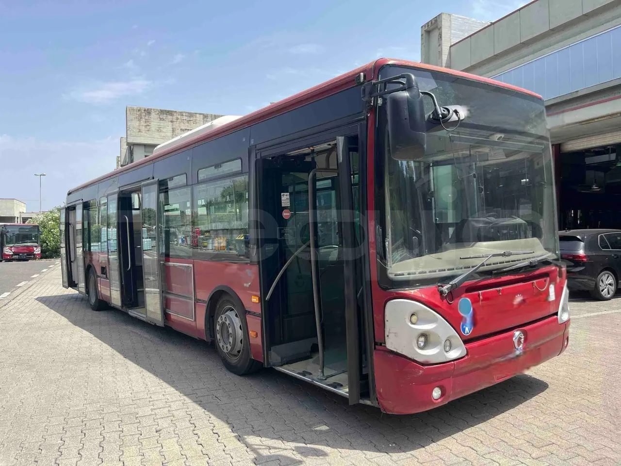 Iveco Citelis - 3/4 Front Right Side Doors Open