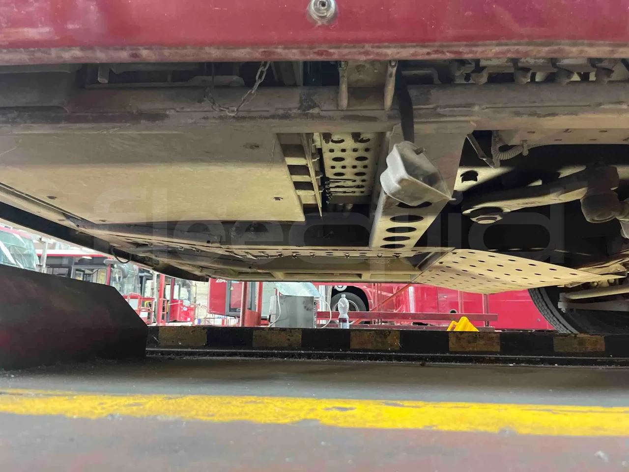 Iveco Citelis - First Axle Left Side: Complete Tyre