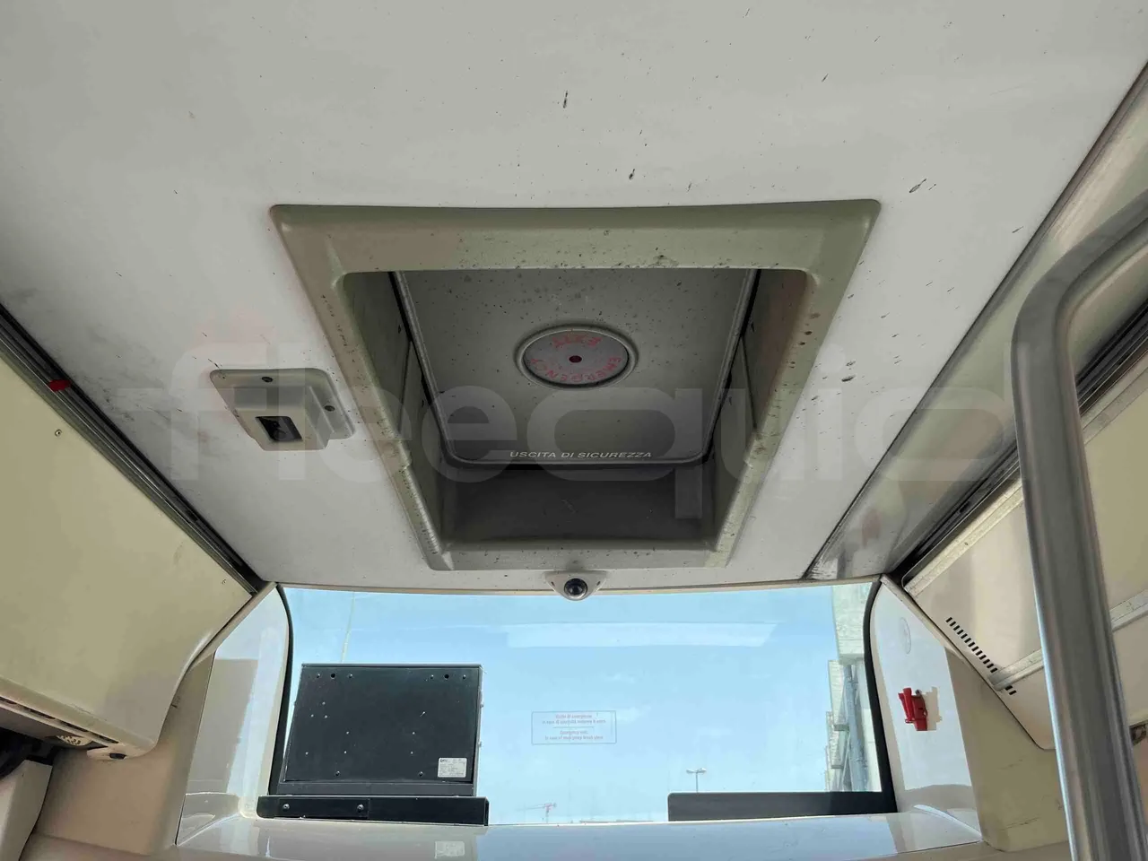Iveco Citelis - Roof Hatch 2