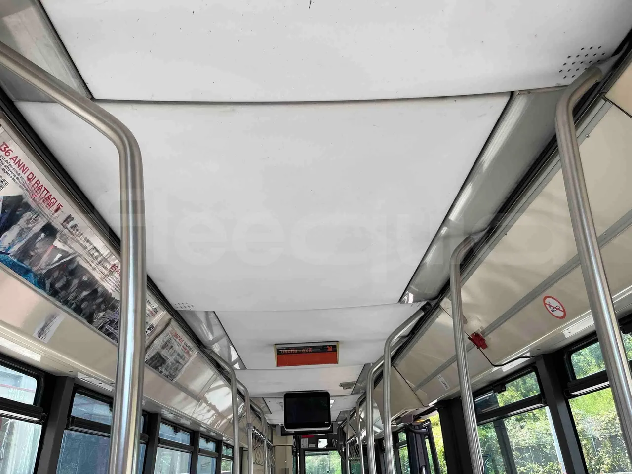 Iveco Citelis - Overhead Compartments