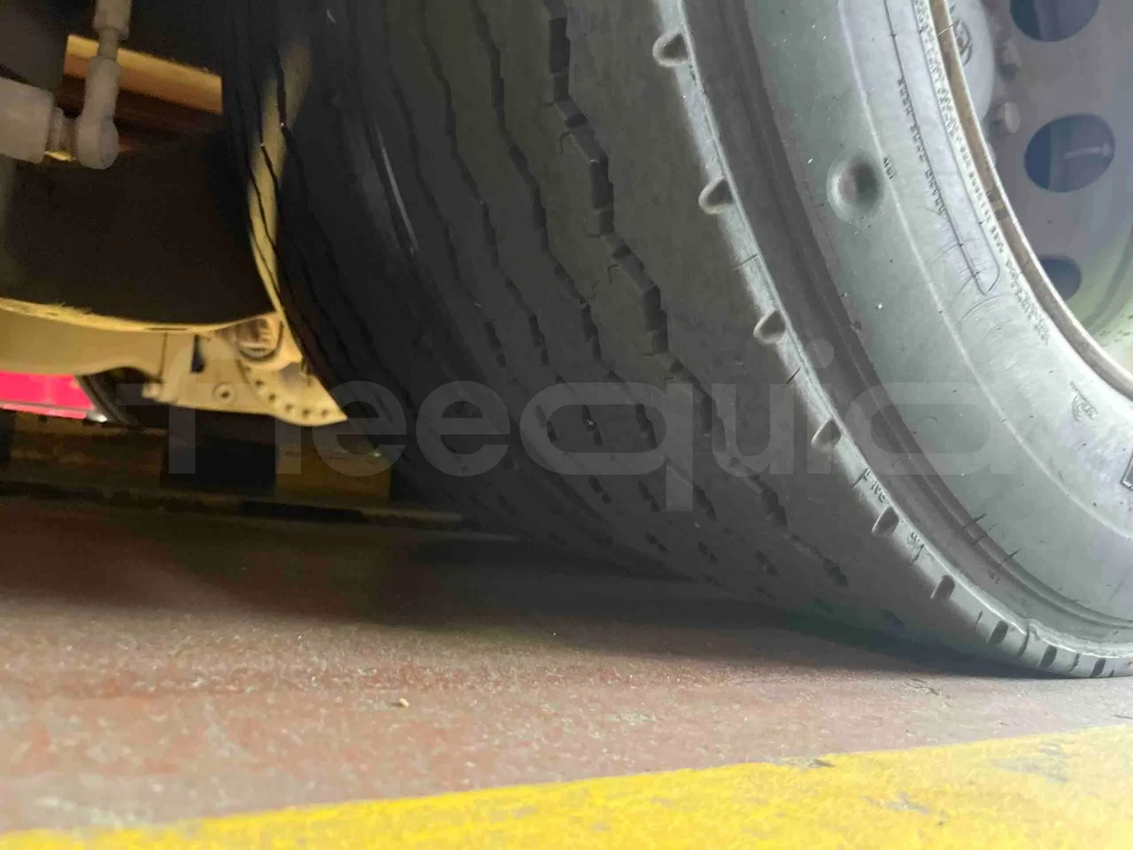 Iveco Citelis - Second Axle Right Side: Tyre Tread
