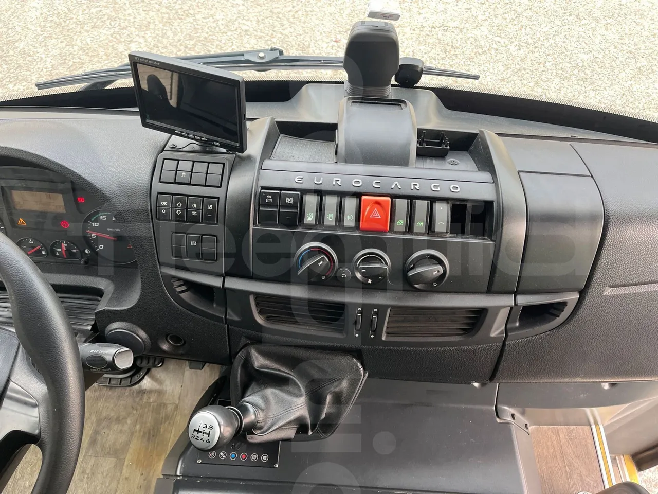 Iveco Indcar Next - EUR6 - 185kW - 9.390m - radio accessories photo