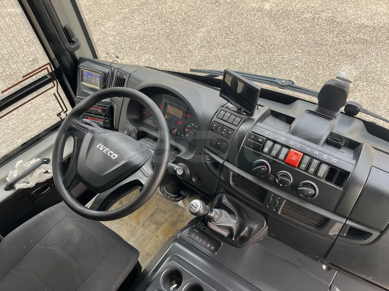 Iveco Indcar Next - EUR6 - 185kW - 9.390m - buttons panels on