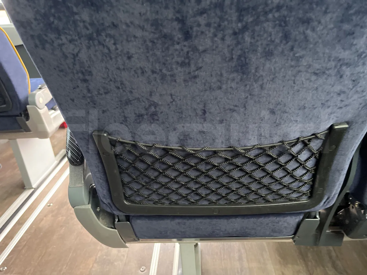 Iveco Indcar Next - EUR6 - 185kW - 9.390m - mesh detail photo