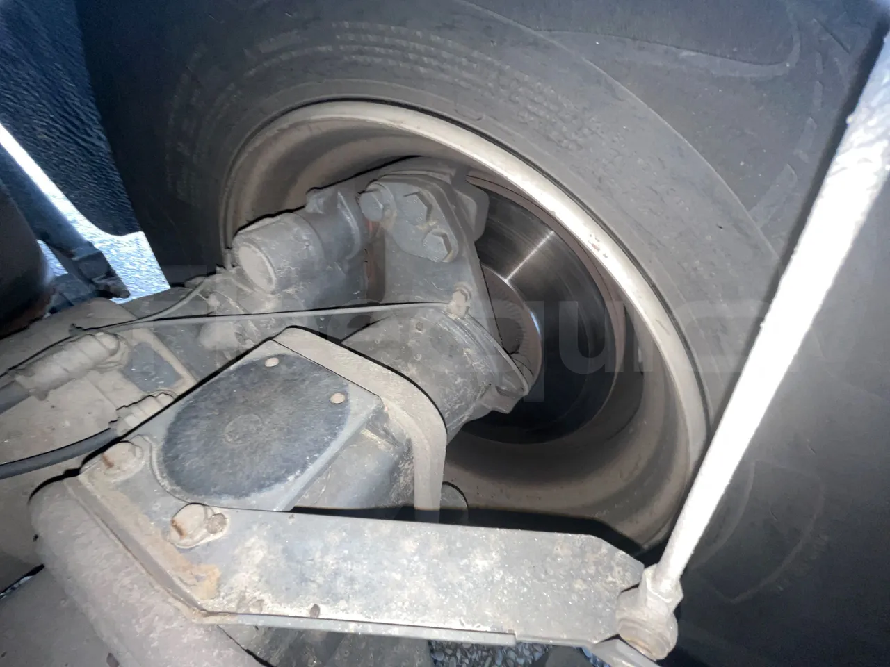 Iveco Indcar Next - EUR6 - 185kW - 9.390m - axle 2 discs right