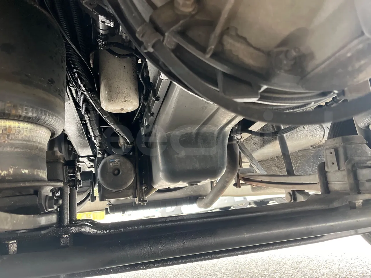 Iveco Indcar Next - EUR6 - 185kW - 9.390m - engine without protection