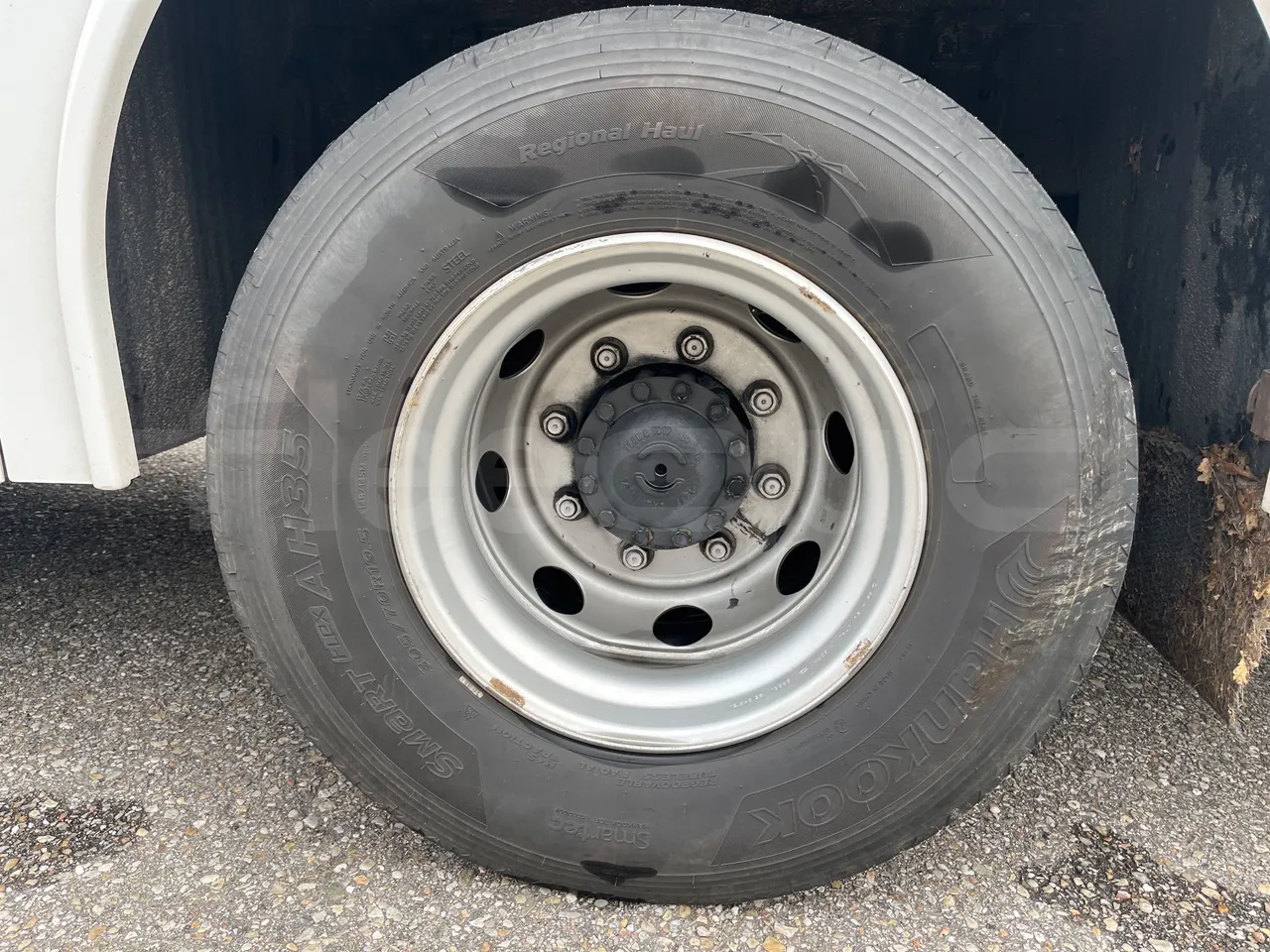 Iveco Indcar Next - EUR6 - 185kW - 9.390m - tread condition front tires left