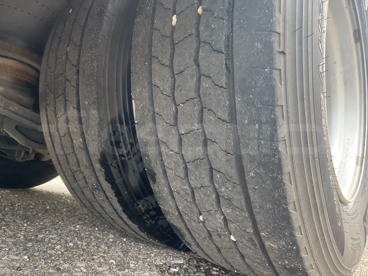 Iveco Indcar Next - EUR6 - 185kW - 9.390m - tread condition second axle tires left