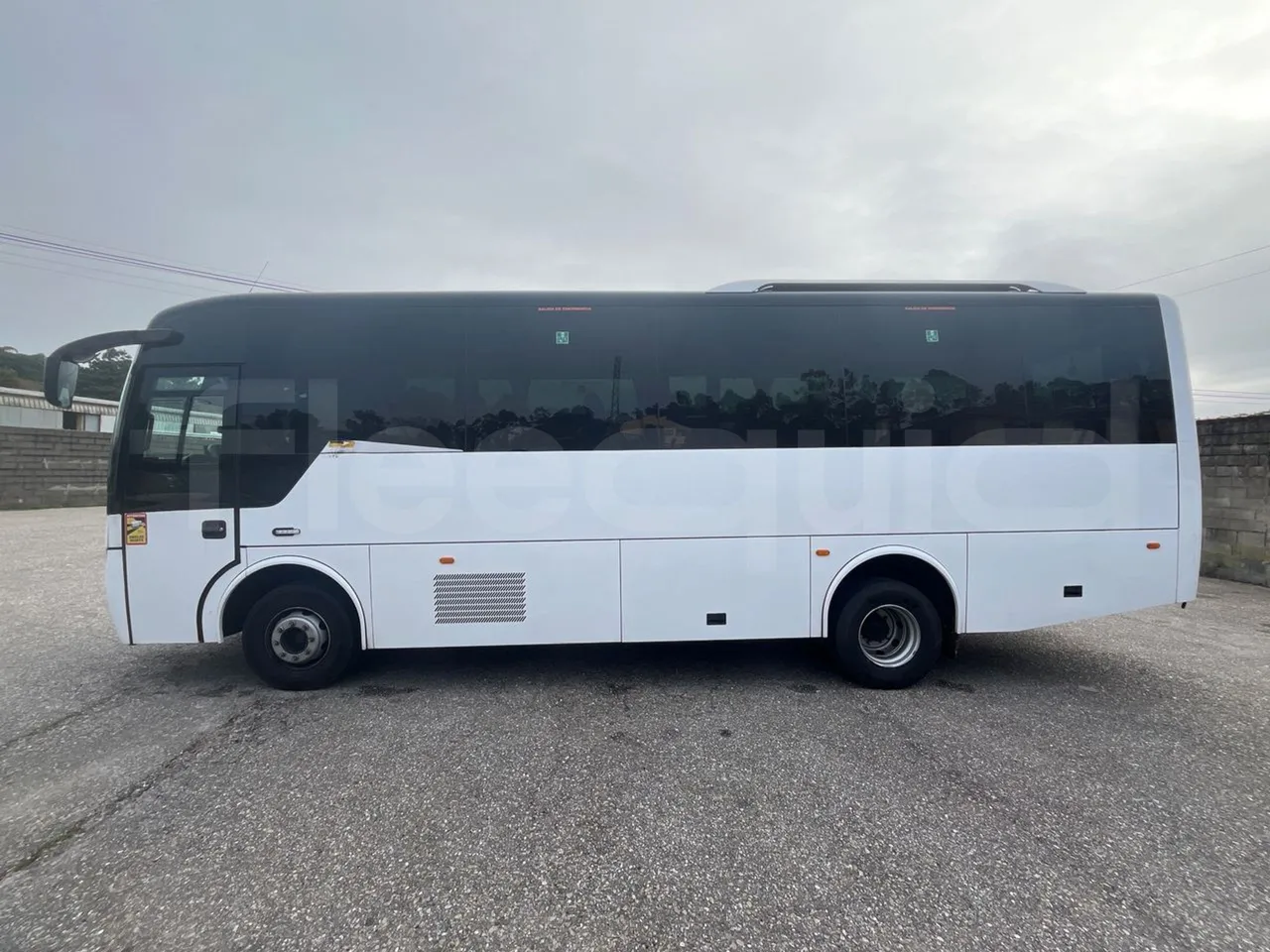 Iveco Indcar Next - EUR6 - 185kW - 9.390m - left side photo