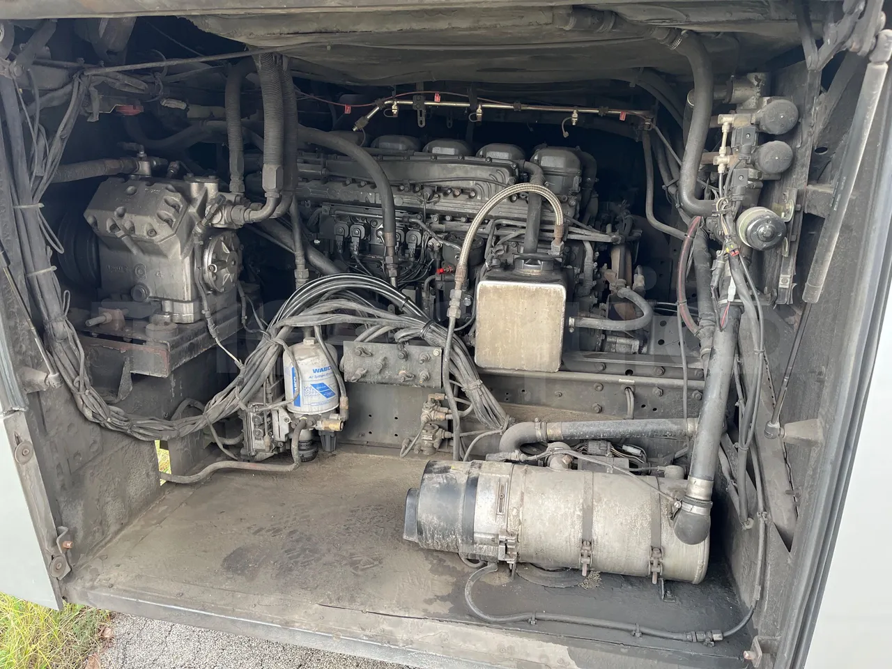 Irizar Scania K380EB - EUR4 - 279kW - 12m - engine plate photo