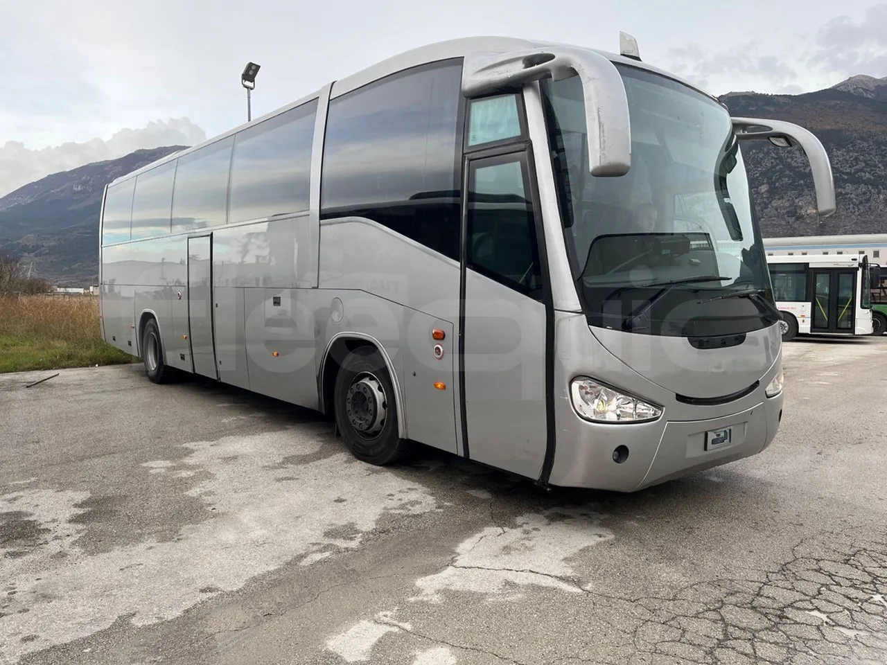 Irizar Scania K380EB - EUR4 - 279kW - 12m - 3/4 front right doors