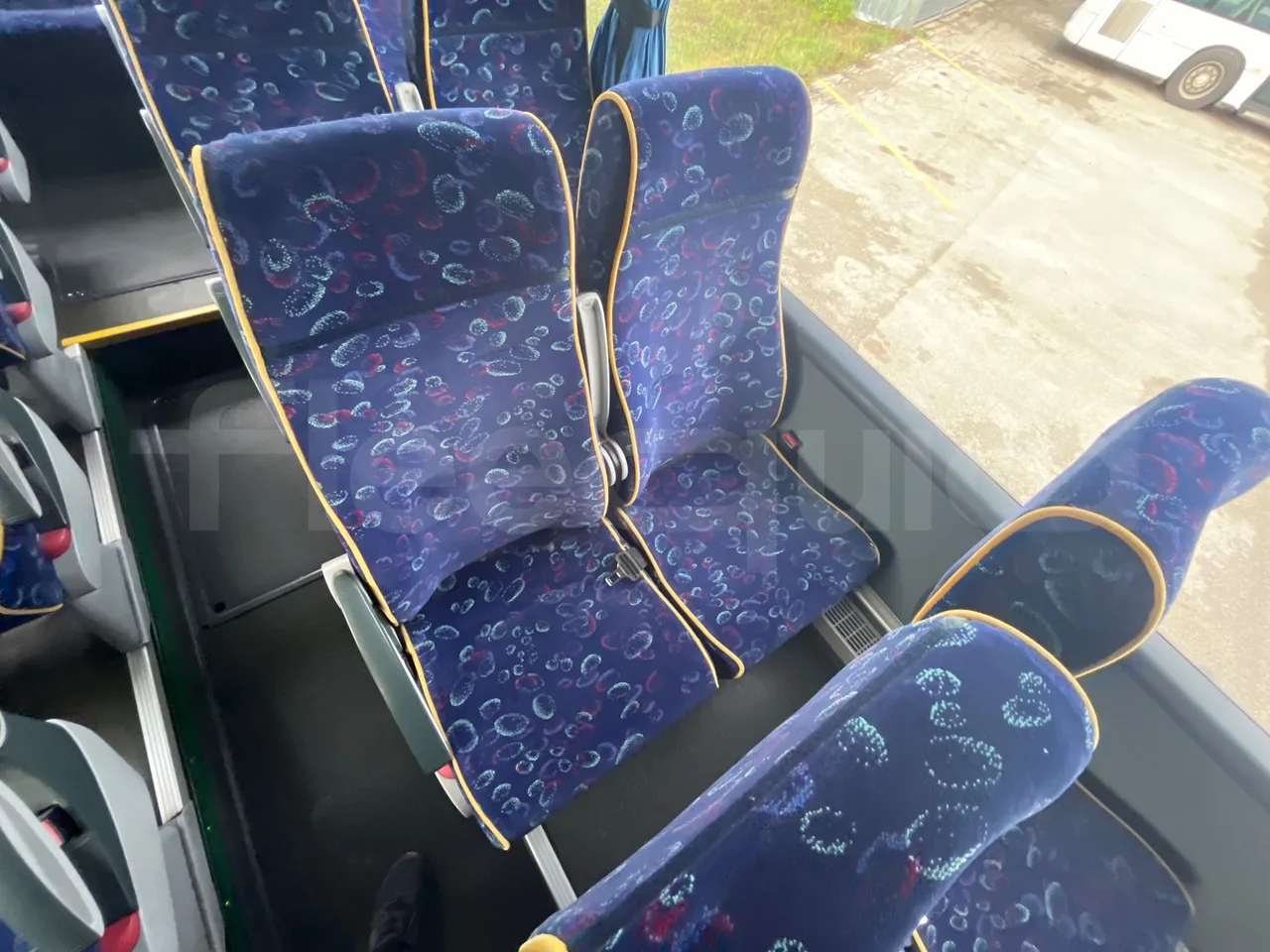 Irizar Scania K380EB - EUR4 - 279kW - 12m - single seat detail