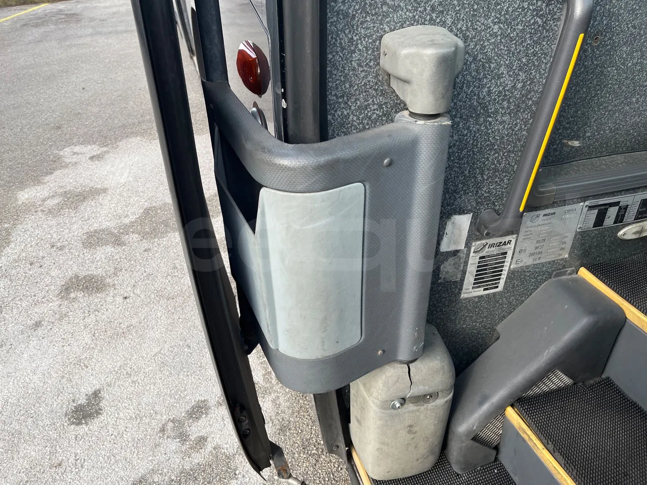 Irizar Scania K380EB - EUR4 - 279kW - 12m - door mechanism photo