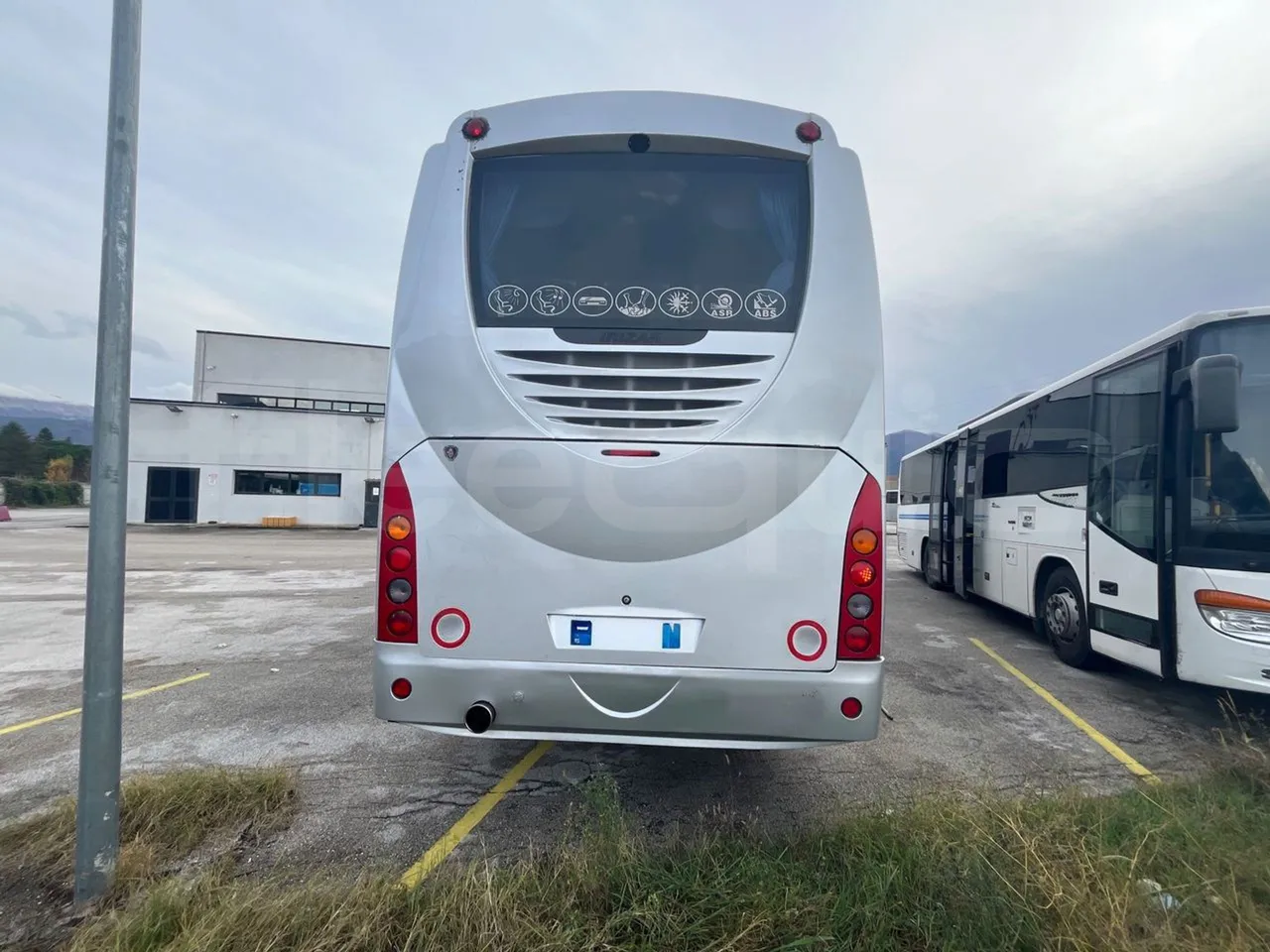 Irizar Scania K380EB - EUR4 - 279kW - 12m - rear hatch closed