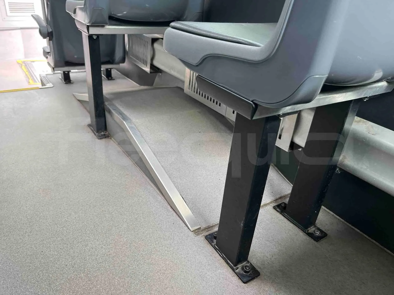 Mercedes-Benz Sprinter 906BB50 - EUR 6 -120kW - 7.361m - usb charging detail