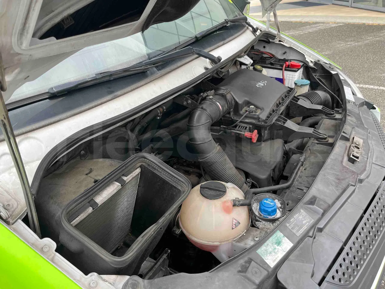 Mercedes-Benz Sprinter 906BB50 - EUR 6 -120kW - 7.361m - air conditioning compressor