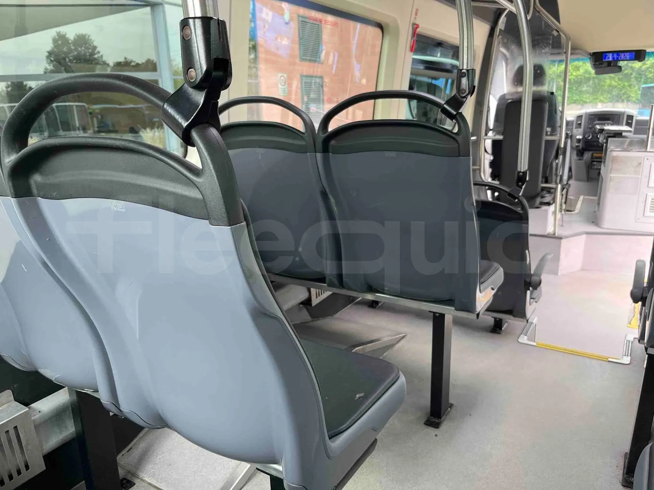 Mercedes-Benz Sprinter 906BB50 - EUR 6 -120kW - 7.361m - mesh detail photo