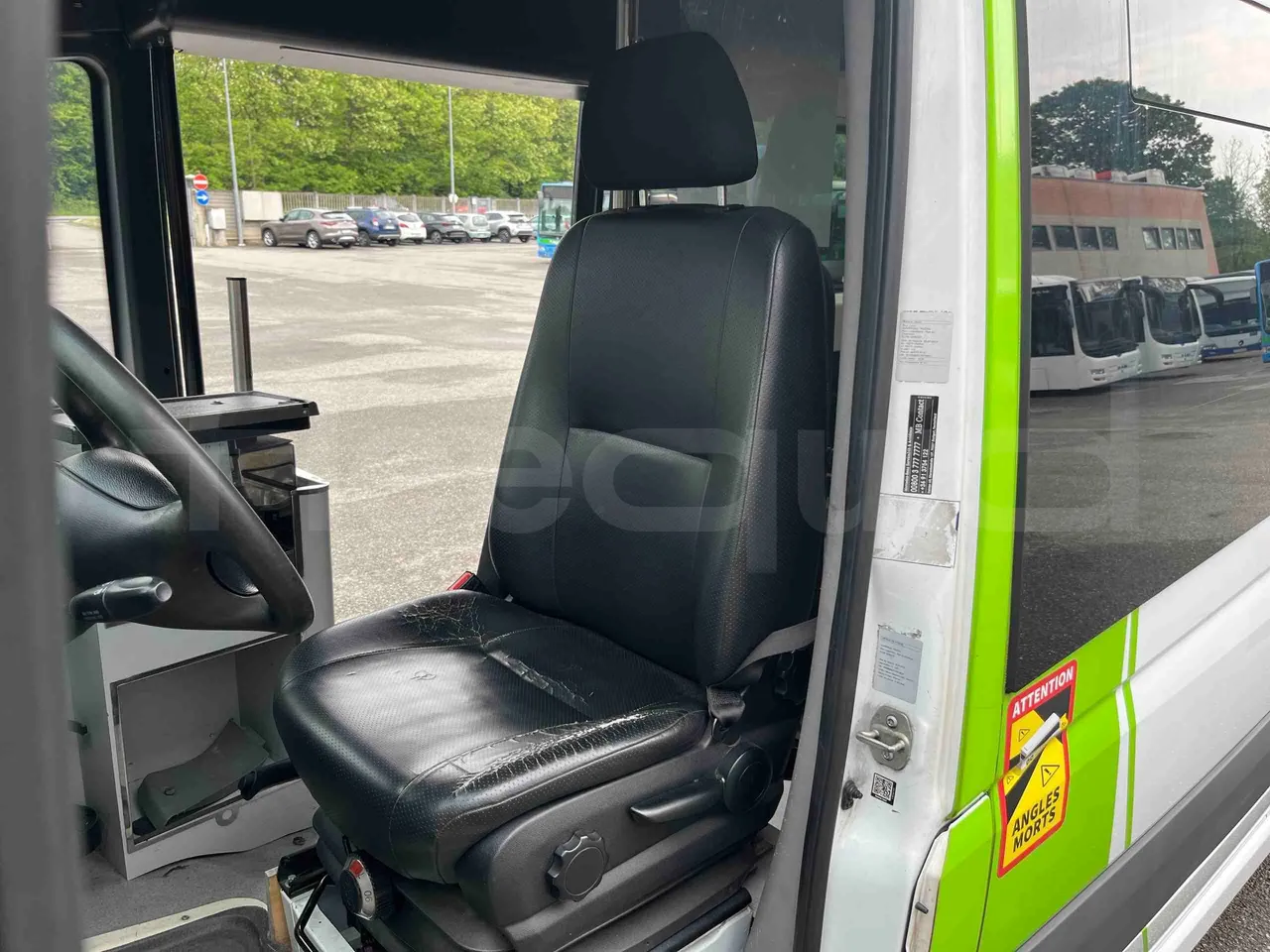 Mercedes-Benz Sprinter 906BB50 - EUR 6 -120kW - 7.361m - driver's seat photo