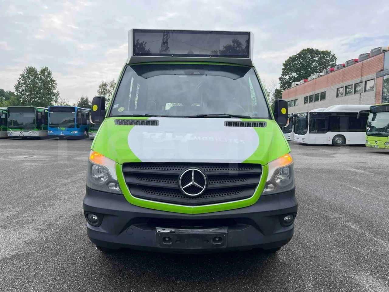 Mercedes-Benz Sprinter 906BB50 - EUR 6 -120kW - 7.361m - front photo