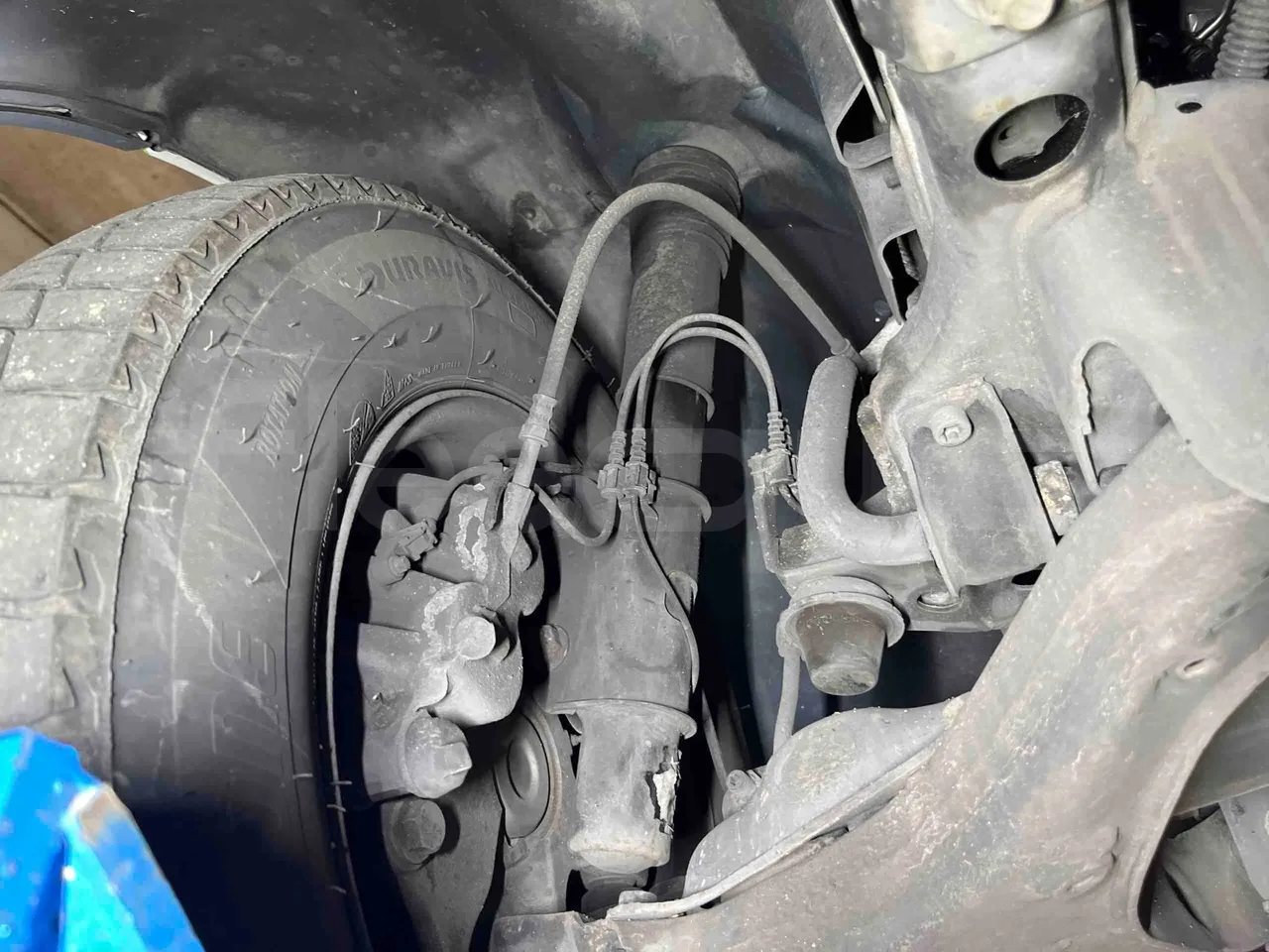 Mercedes-Benz Sprinter 906BB50 - EUR 6 -120kW - 7.361m - front shock absorbers left