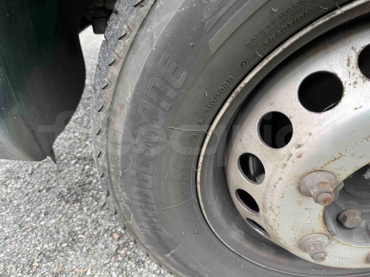Mercedes-Benz Sprinter 906BB50 - EUR 6 -120kW - 7.361m - front left tire measurements