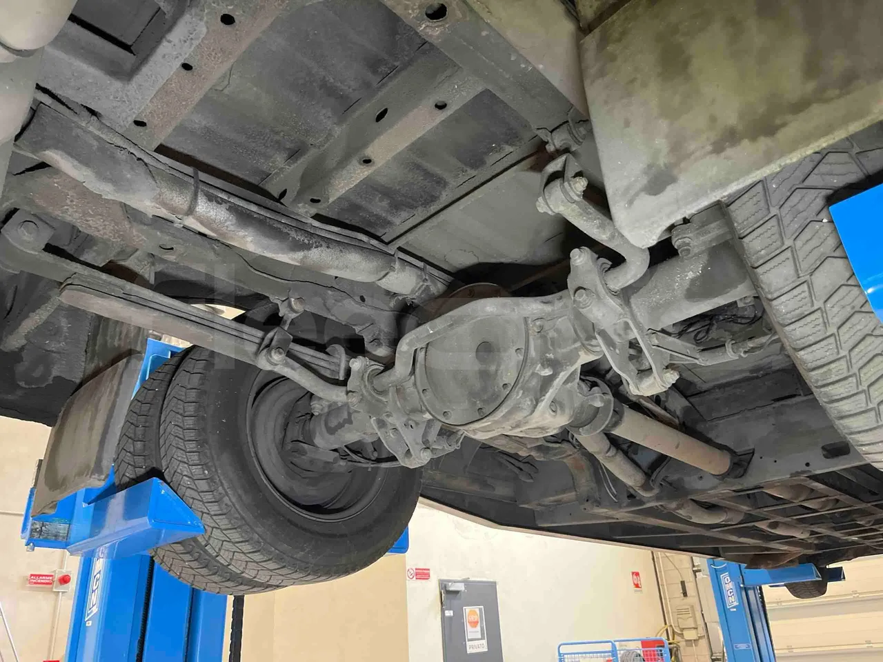 Mercedes-Benz Sprinter 906BB50 - EUR 6 -120kW - 7.361m - axle 3 left side