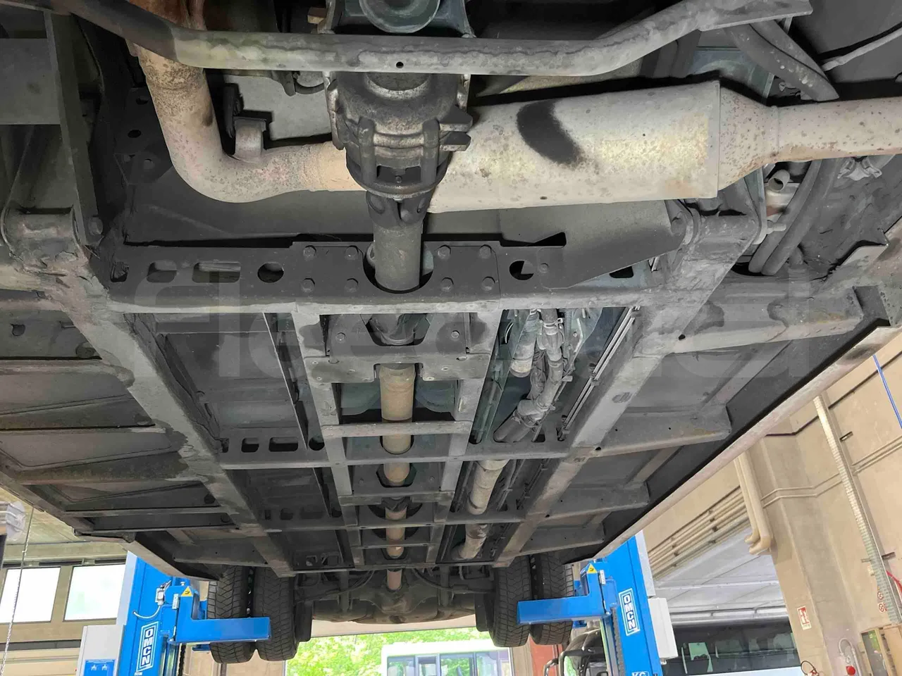 Mercedes-Benz Sprinter 906BB50 - EUR 6 -120kW - 7.361m - central undercarriage photo