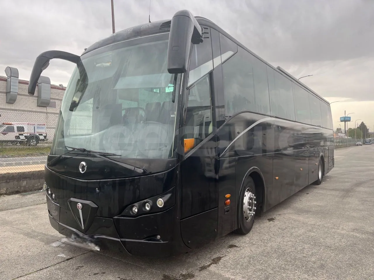 Irisbus 397 397EF3 - Euro5 - 331kW - 13mt - 3/4 front left