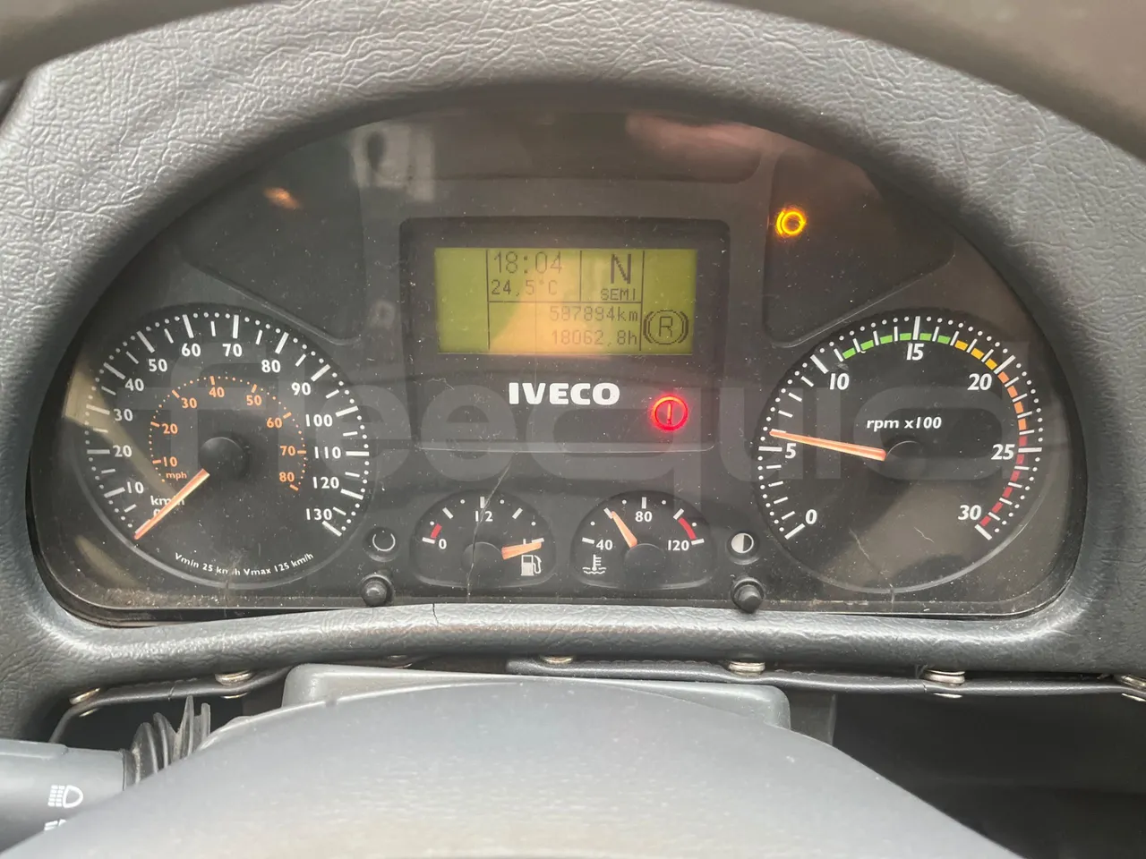 Irisbus 397 397EF3 - Euro5 - 331kW - 13mt - dashboard lights on