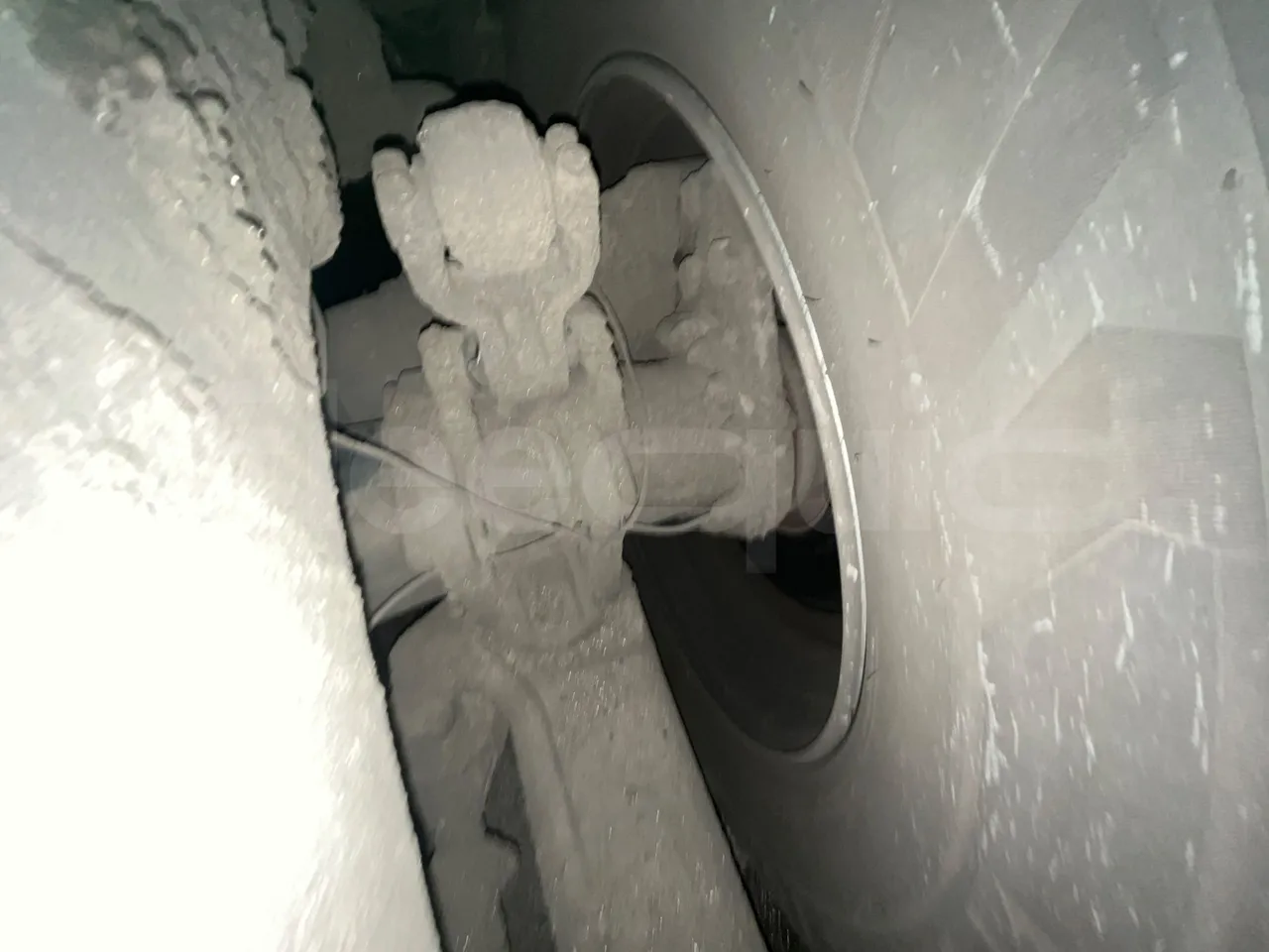 Irisbus 397 397EF3 - Euro5 - 331kW - 13mt - axle 2 discs left