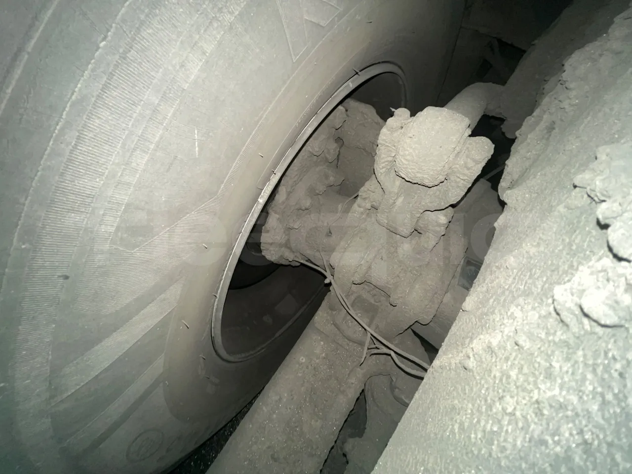 Irisbus 397 397EF3 - Euro5 - 331kW - 13mt - axle 2 discs right