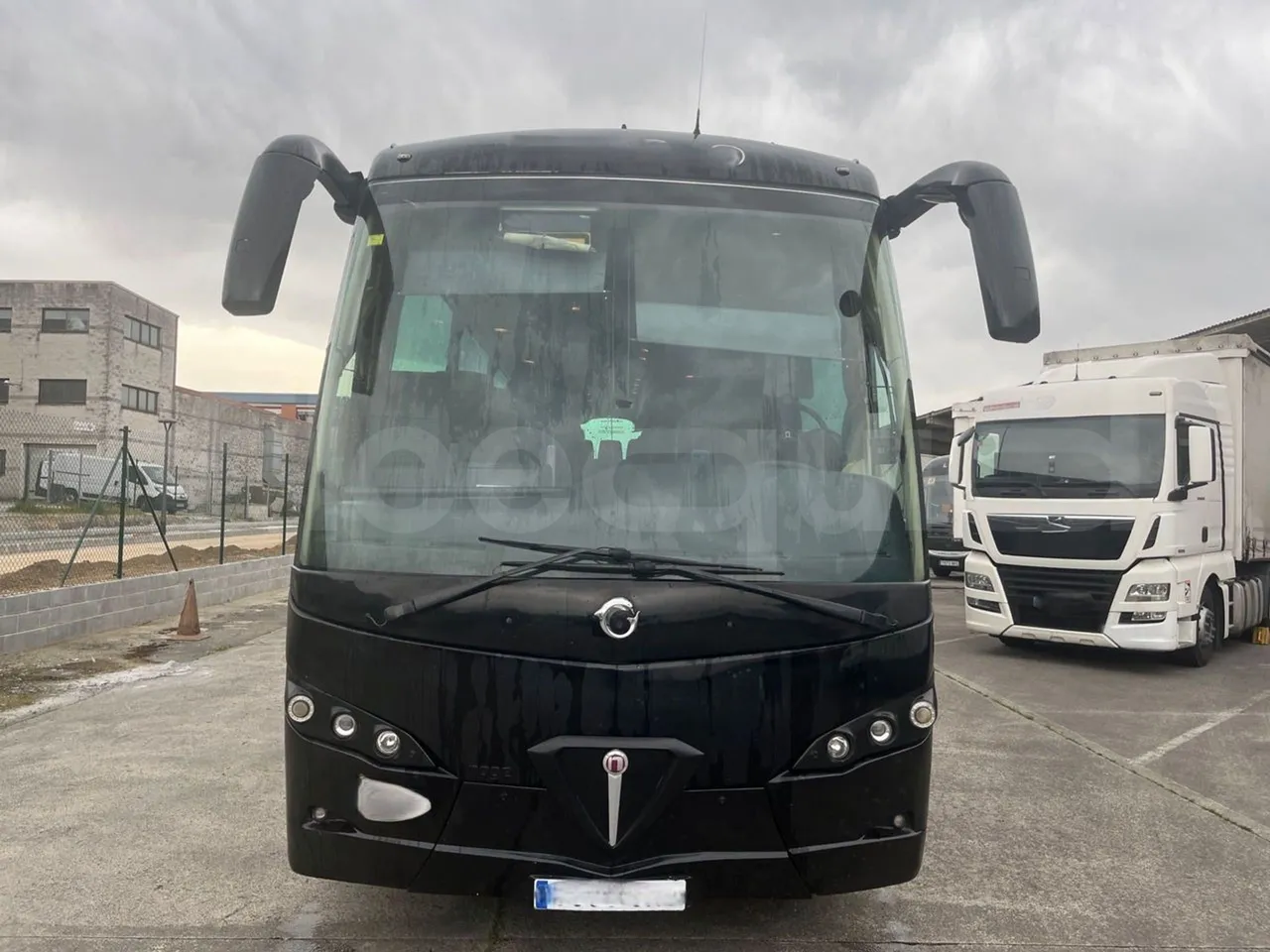 Irisbus 397 397EF3 - Euro5 - 331kW - 13mt - front photo