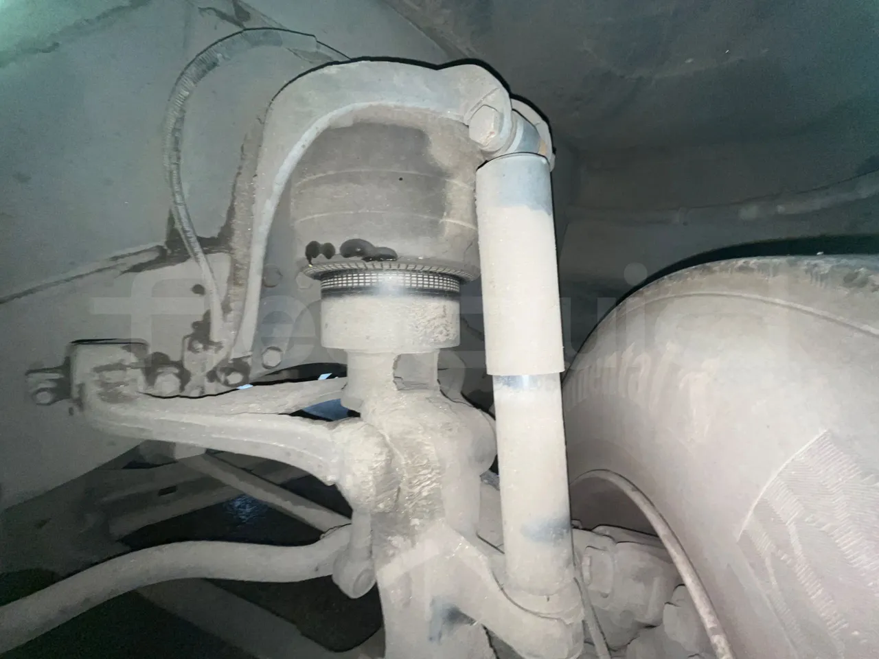 Irisbus 397 397EF3 - Euro5 - 331kW - 13mt - front shock absorbers right