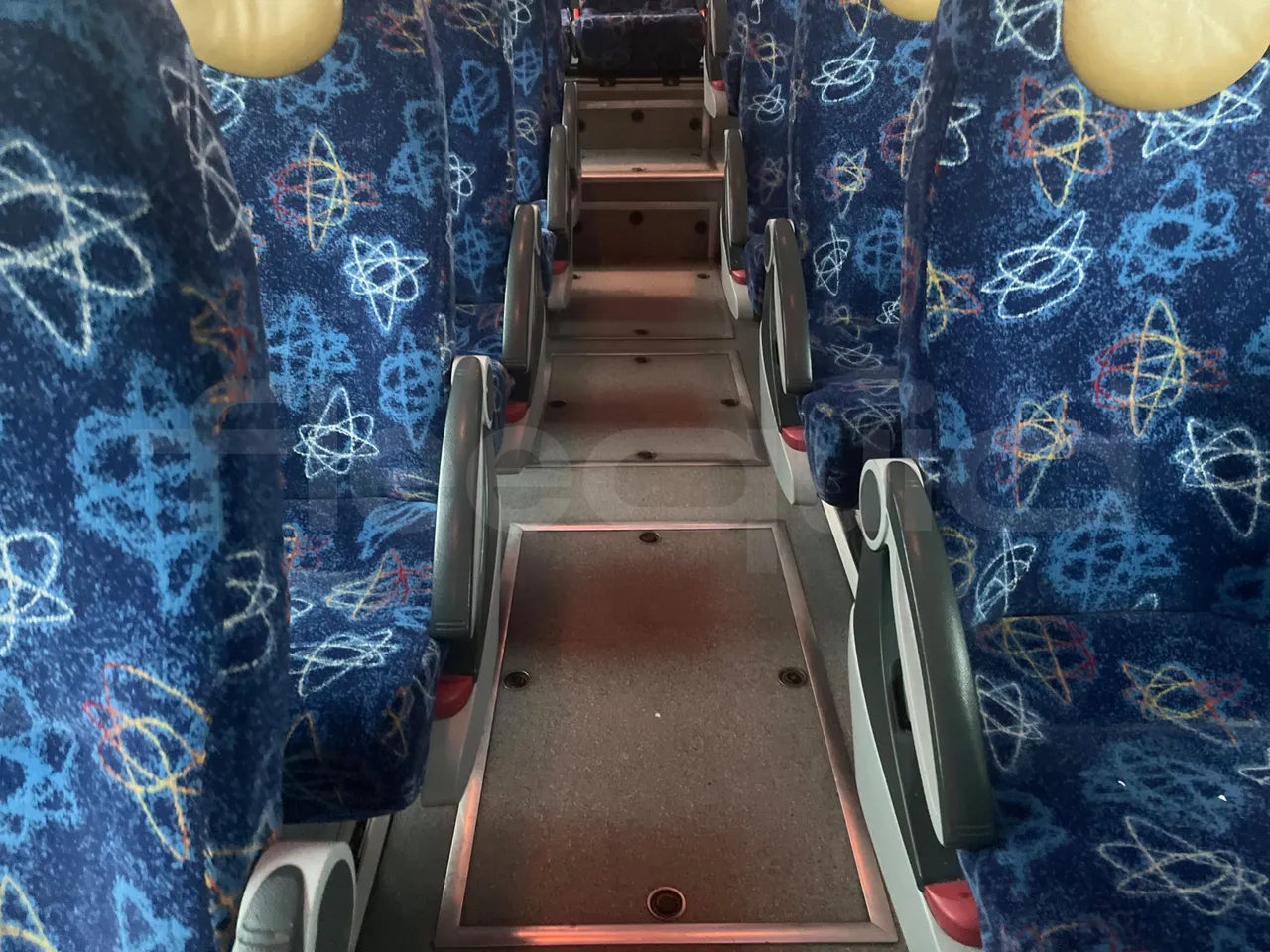 Irisbus 397 397EF3 - Euro5 - 331kW - 13mt - floor hatches photo