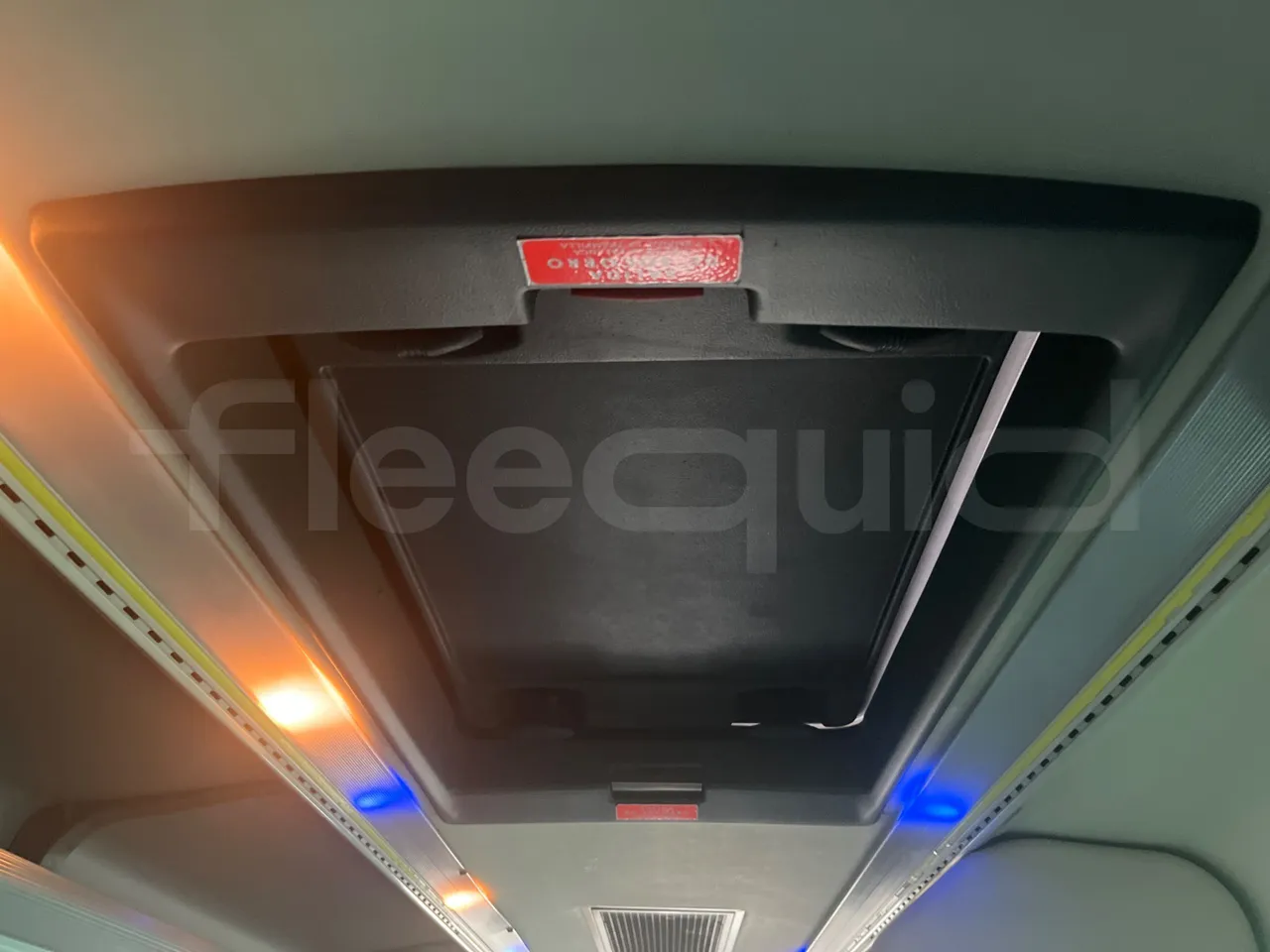 Irisbus 397 397EF3 - Euro5 - 331kW - 13mt - roof hatch 1