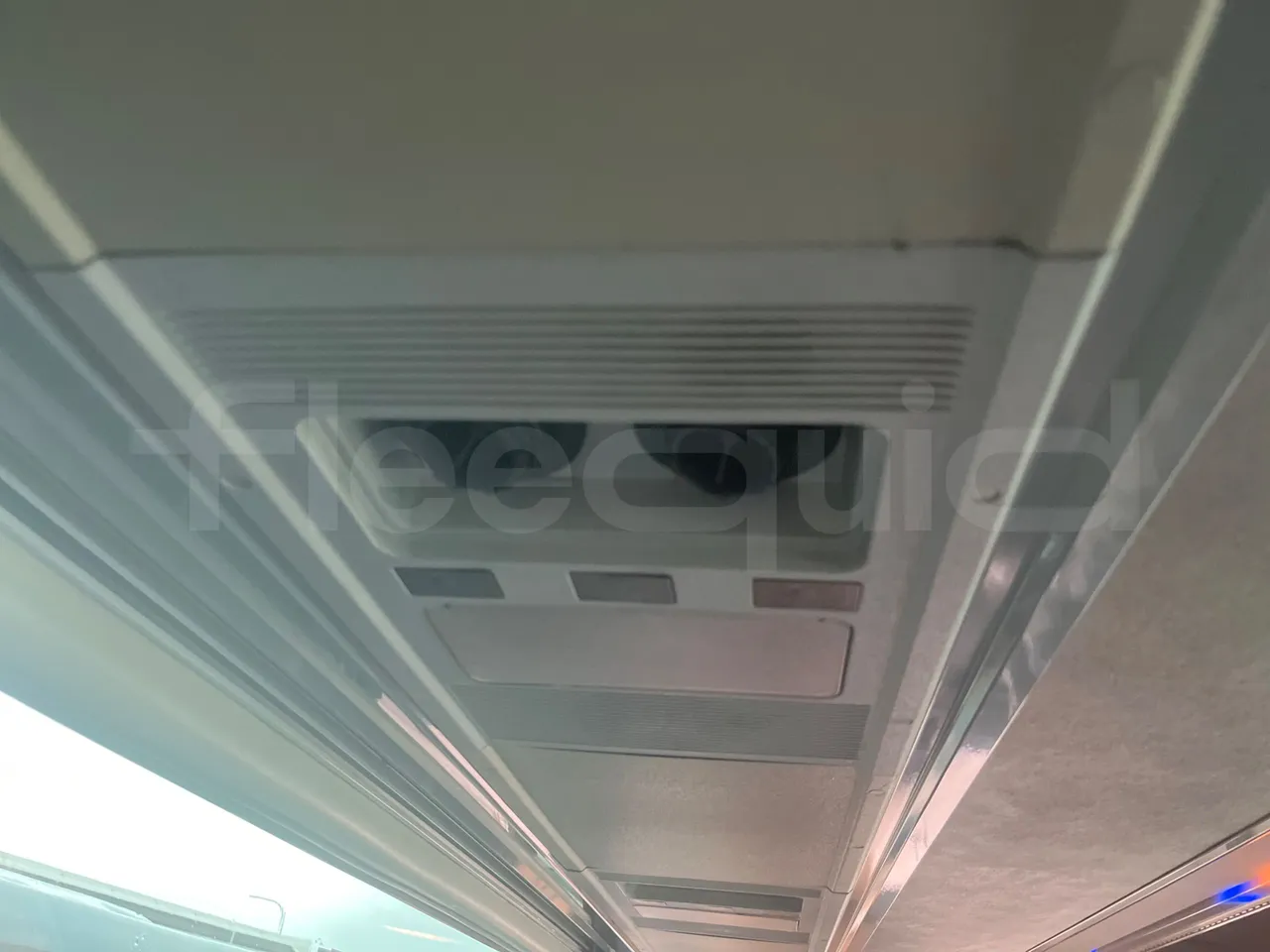 Irisbus 397 397EF3 - Euro5 - 331kW - 13mt - roof hatch 3