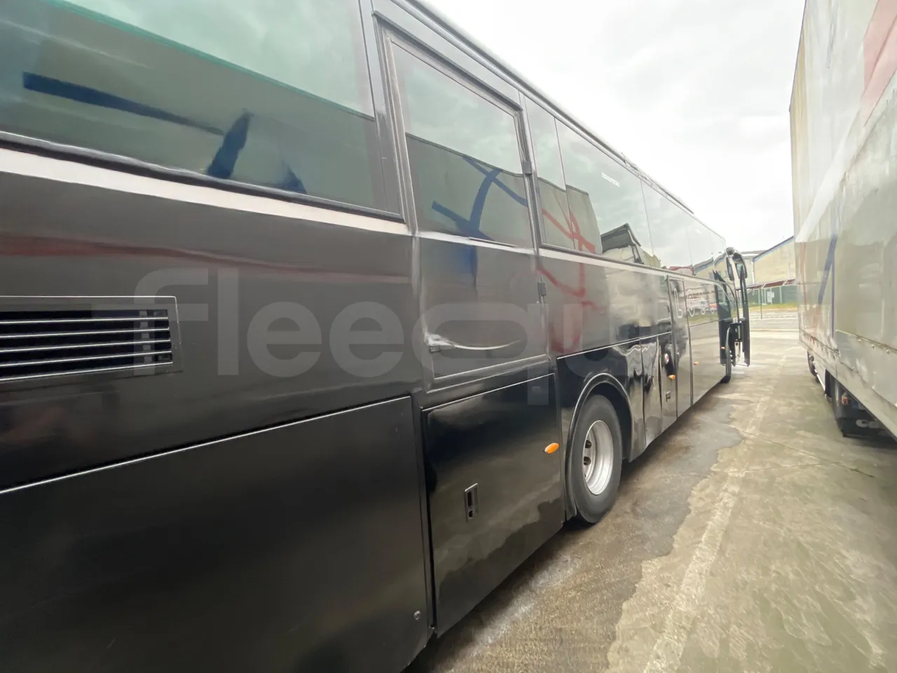 Irisbus 397 397EF3 - Euro5 - 331kW - 13mt - platform open photo