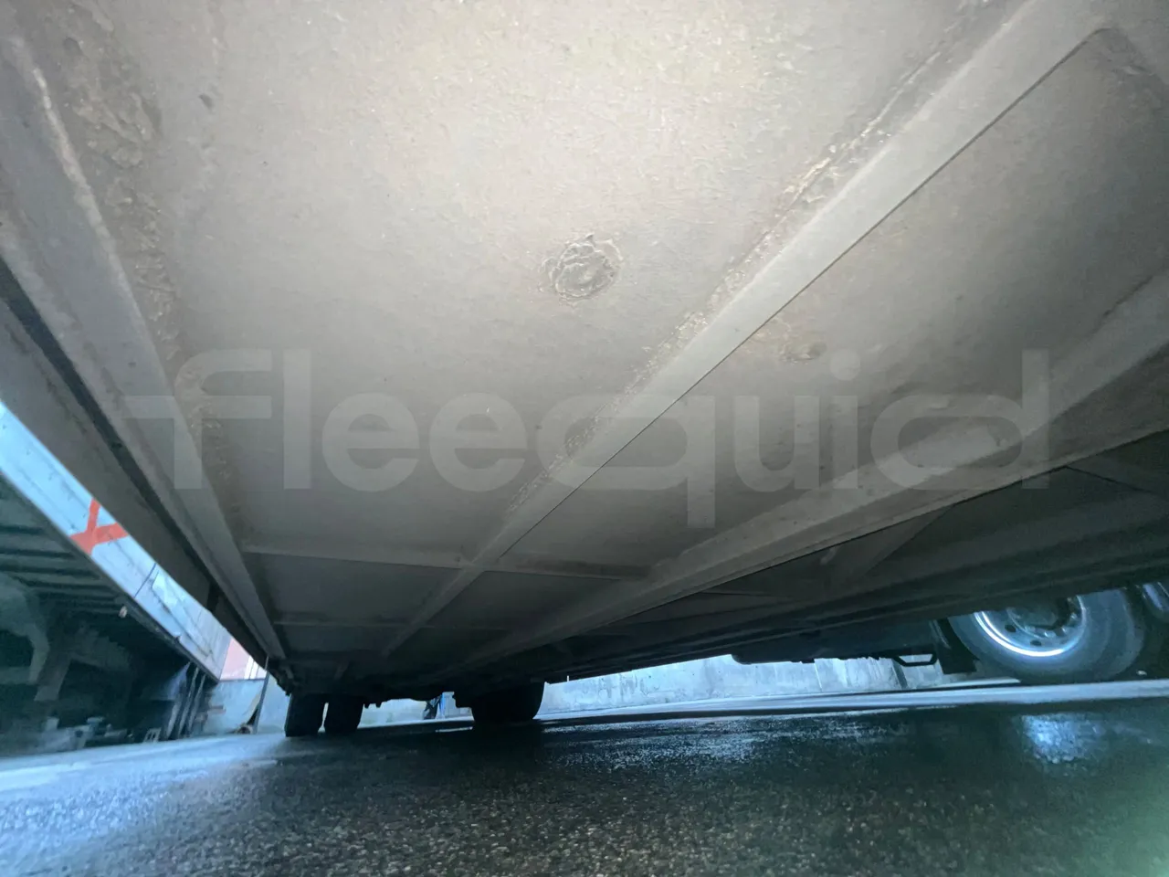 Irisbus 397 397EF3 - Euro5 - 331kW - 13mt - central undercarriage photo