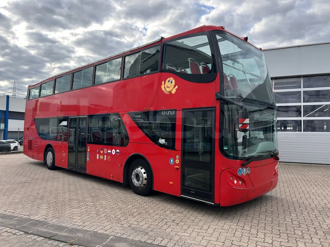 Volvo Unvi - Base cover photo