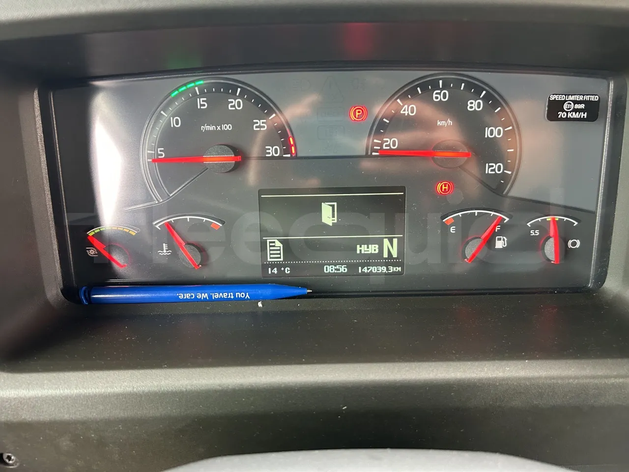 Volvo Unvi - Dashboard Engine On