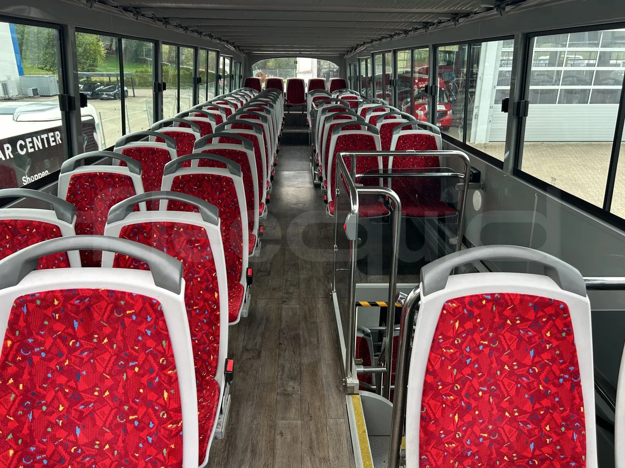 Volvo Unvi - Second Floor: Reverse Seats From Windscreen Position