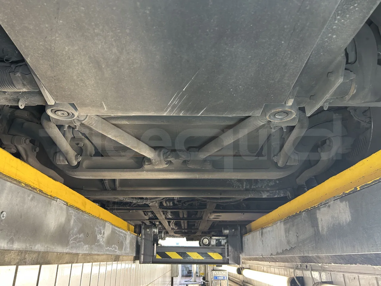 Volvo Unvi - First Axle Central