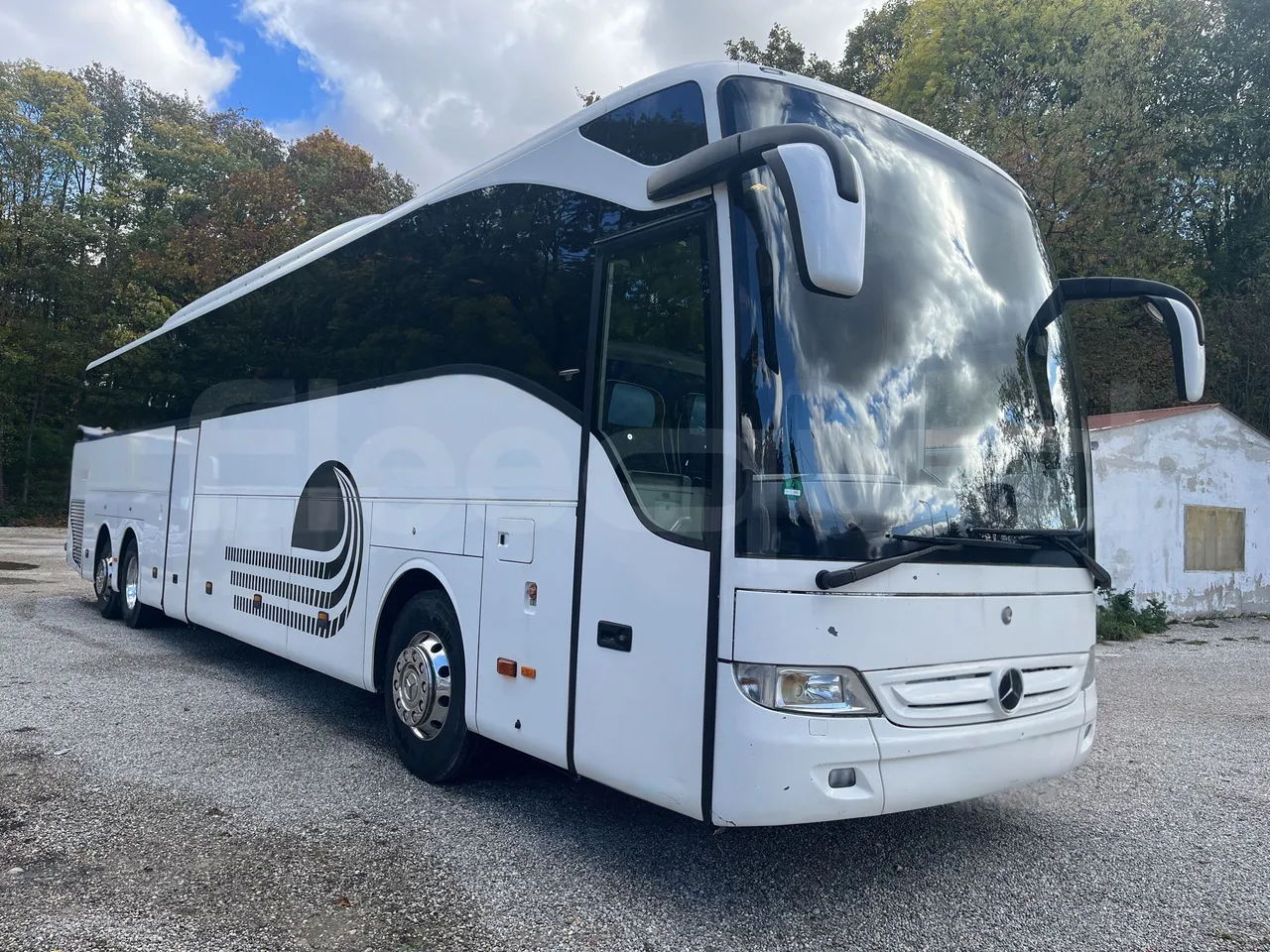 Mercedes-Benz Tourismo - Base cover photo