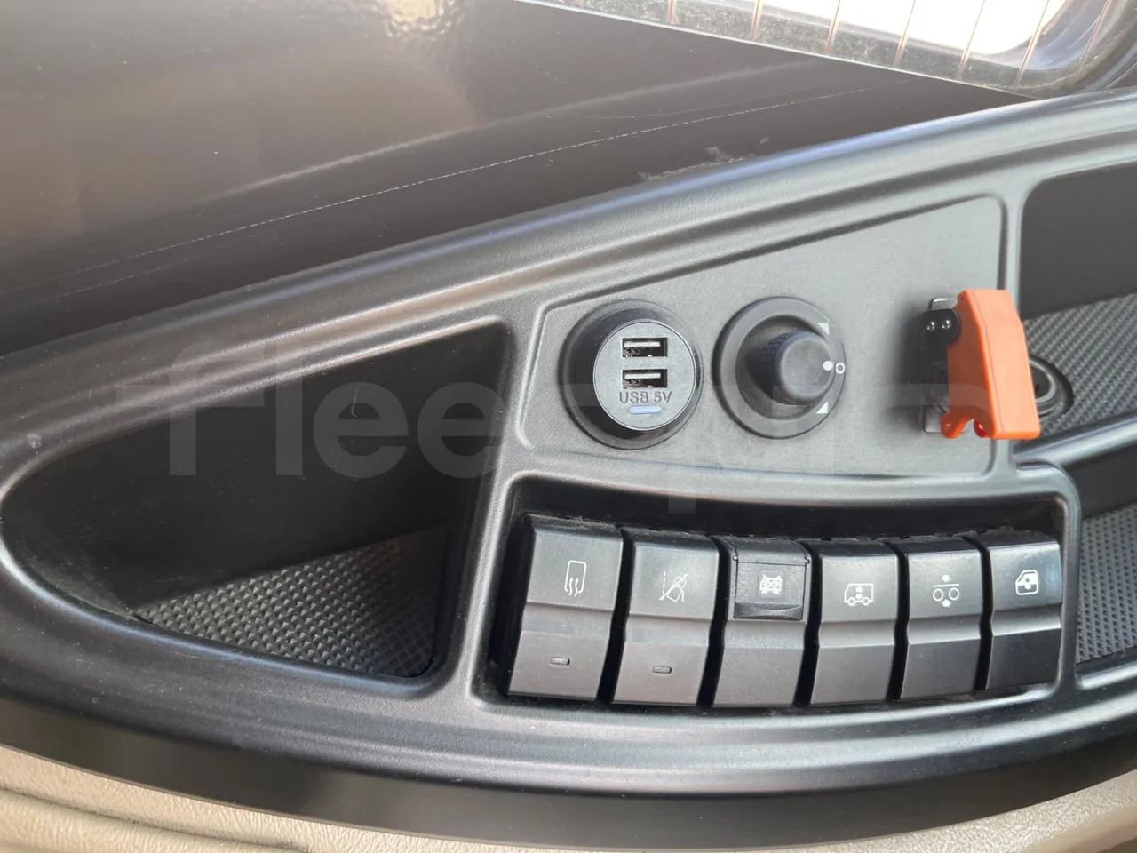 Iveco Magelys SFR2XX - EUR6 - 294kW - 12.265m - command unit indicators