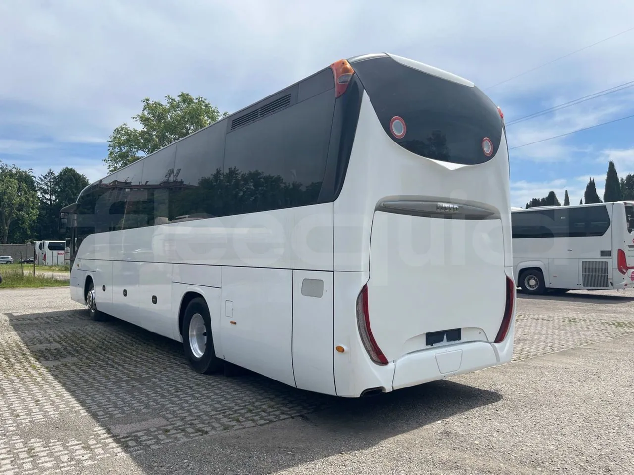 Iveco Magelys SFR2XX - EUR6 - 294kW - 12.265m - 3/4 left rear side