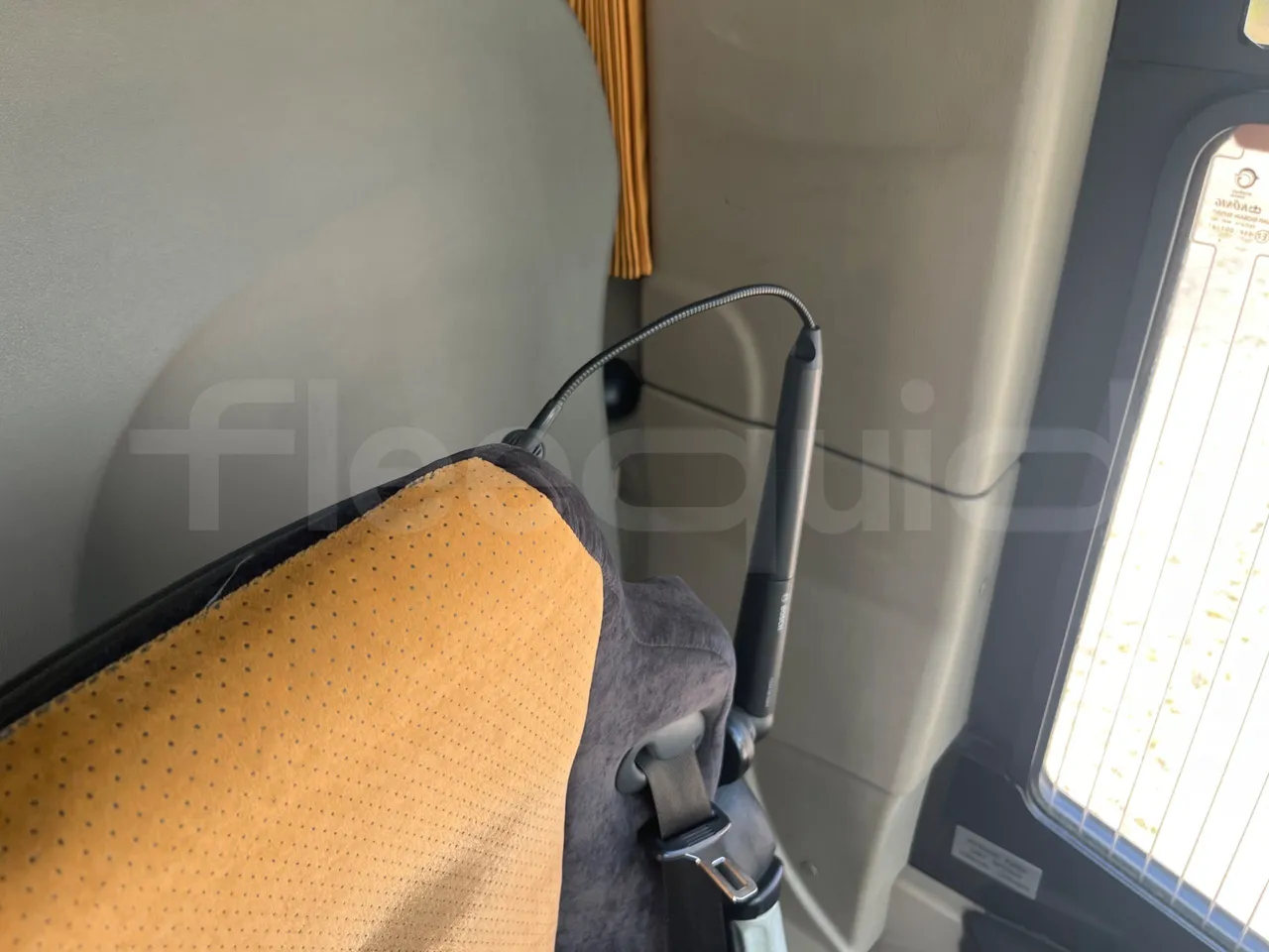 Iveco Magelys SFR2XX - EUR6 - 294kW - 12.265m - driver microphone accessories photo