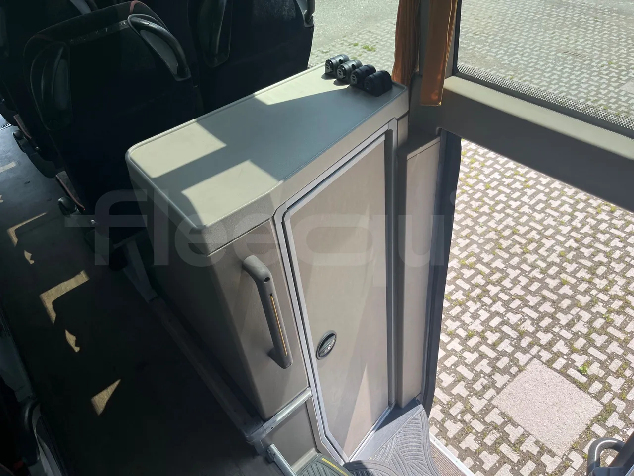 Iveco Magelys SFR2XX - EUR6 - 294kW - 12.265m - toilette accessories photo