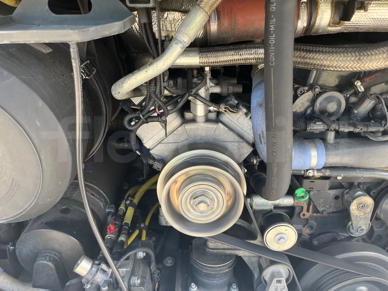 Iveco Magelys SFR2XX - EUR6 - 294kW - 12.265m - air conditioning compressor