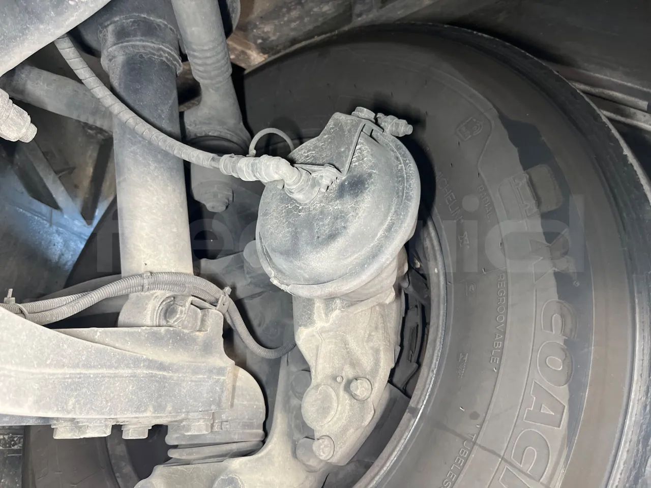 Iveco Magelys SFR2XX - EUR6 - 294kW - 12.265m - front brake calipers left